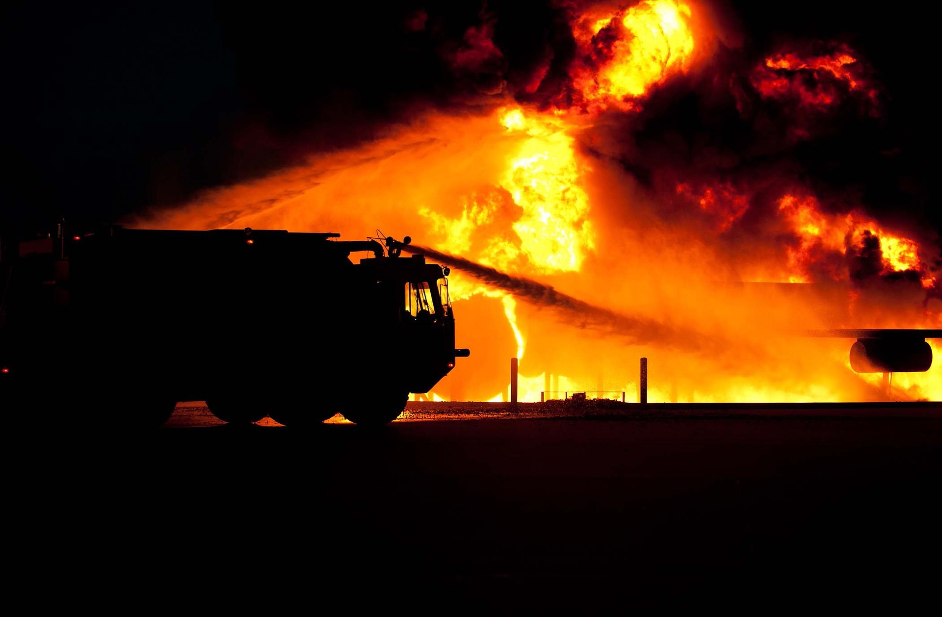 fire-g7d7560e1a_1920
